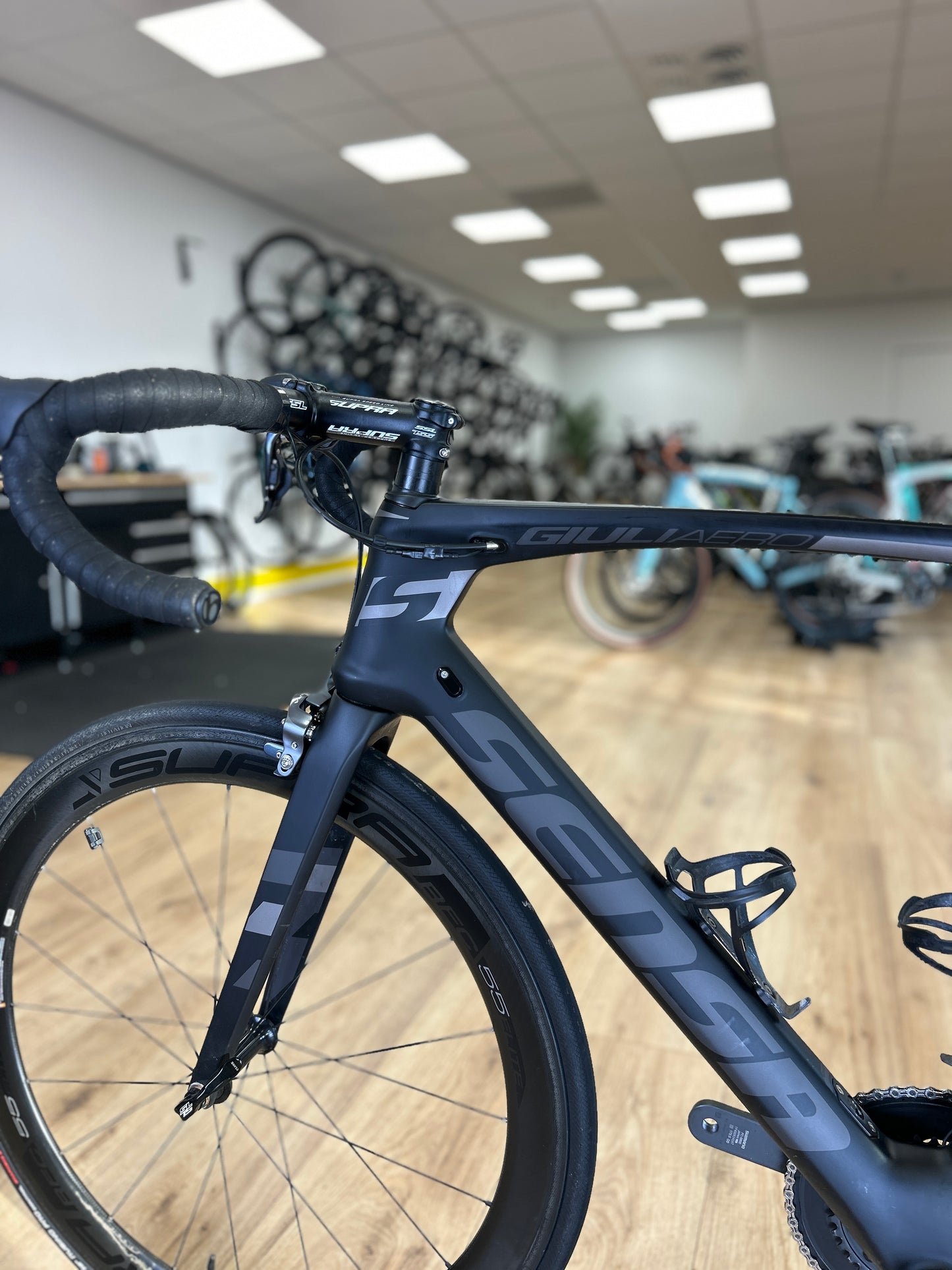 Sensa Giulia Aero Di2 Carbon Racefiets