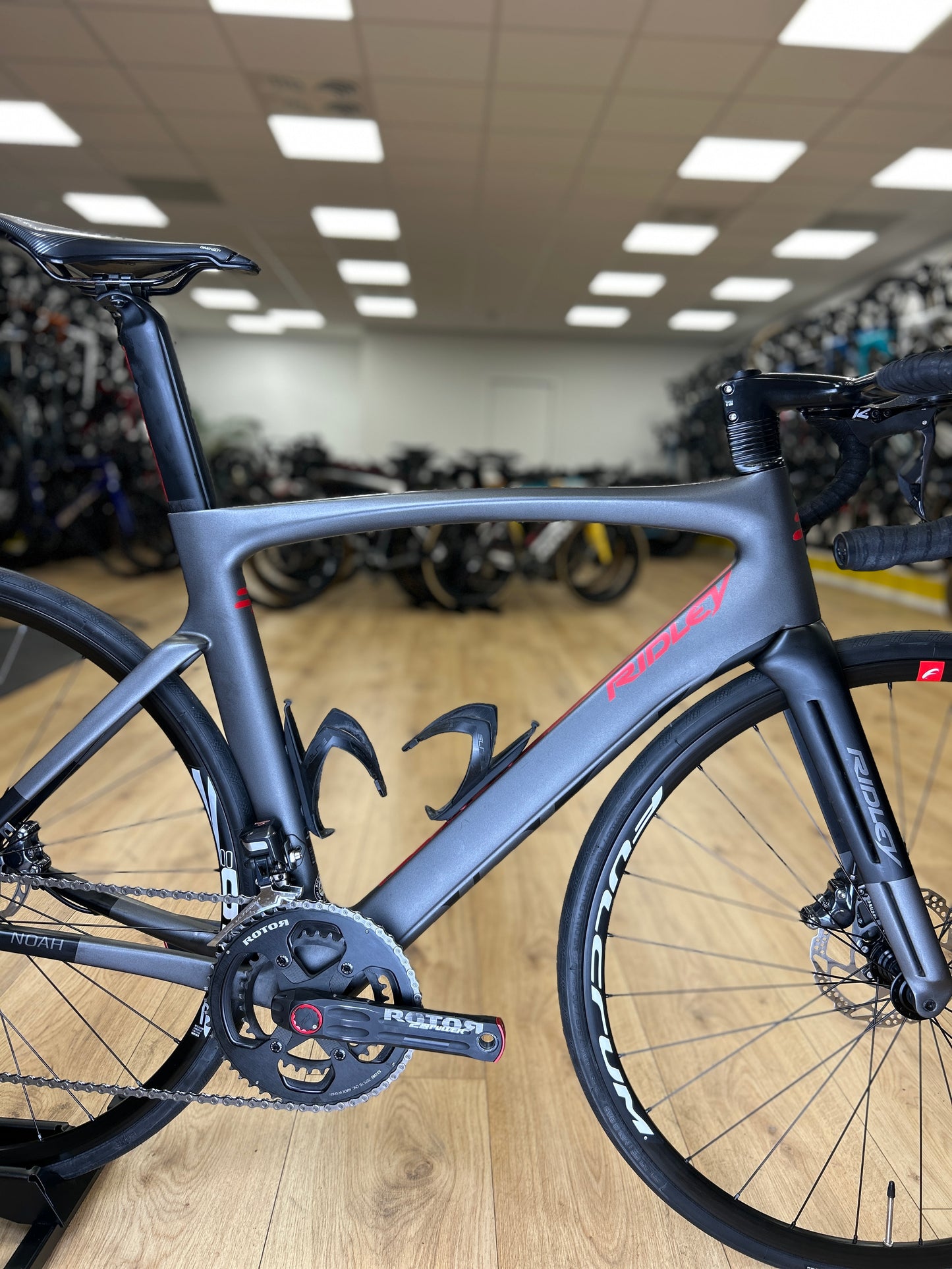 Ridley Noah Disc Di2 Carbon Racefiets