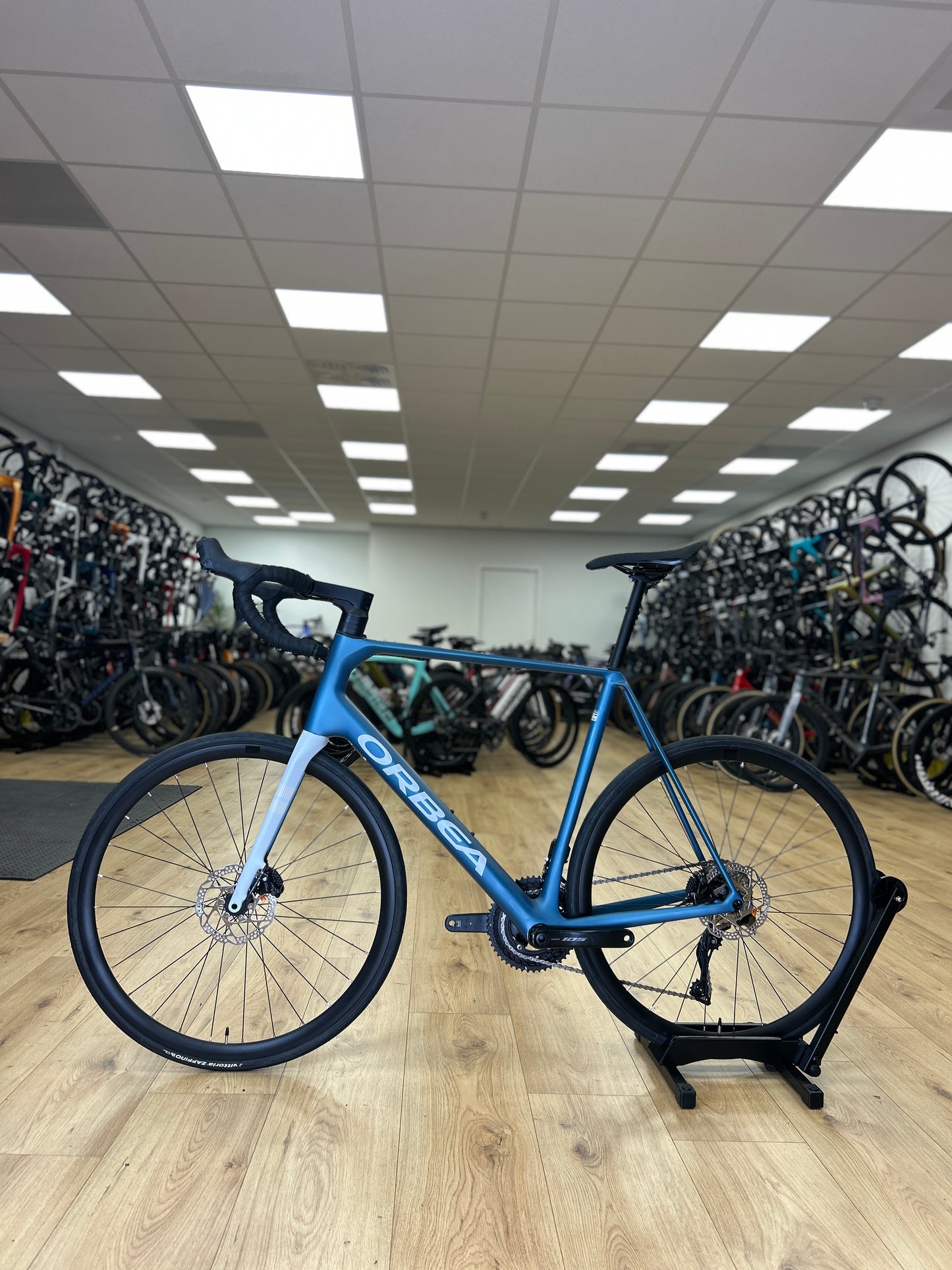 0km Showroom Model Orbea Orca M30i Di2 Carbon Racefiets