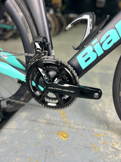 Bianchi Aquila CV Di2 Carbon Racefiets