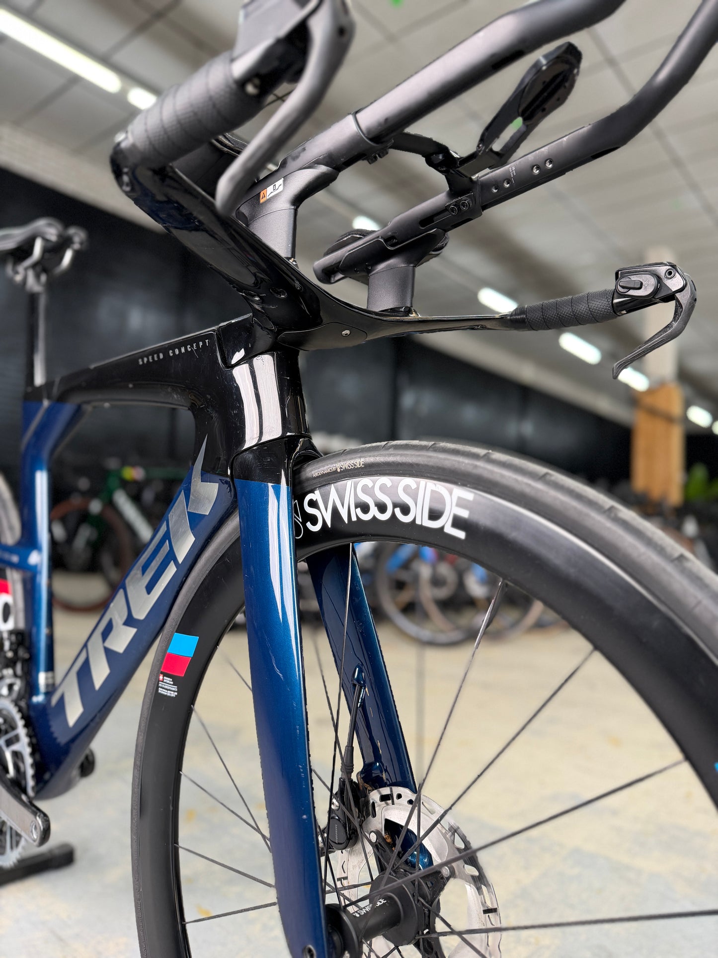 Trek Speed Concept SLR 9 eTap Red Carbon Racefiets
