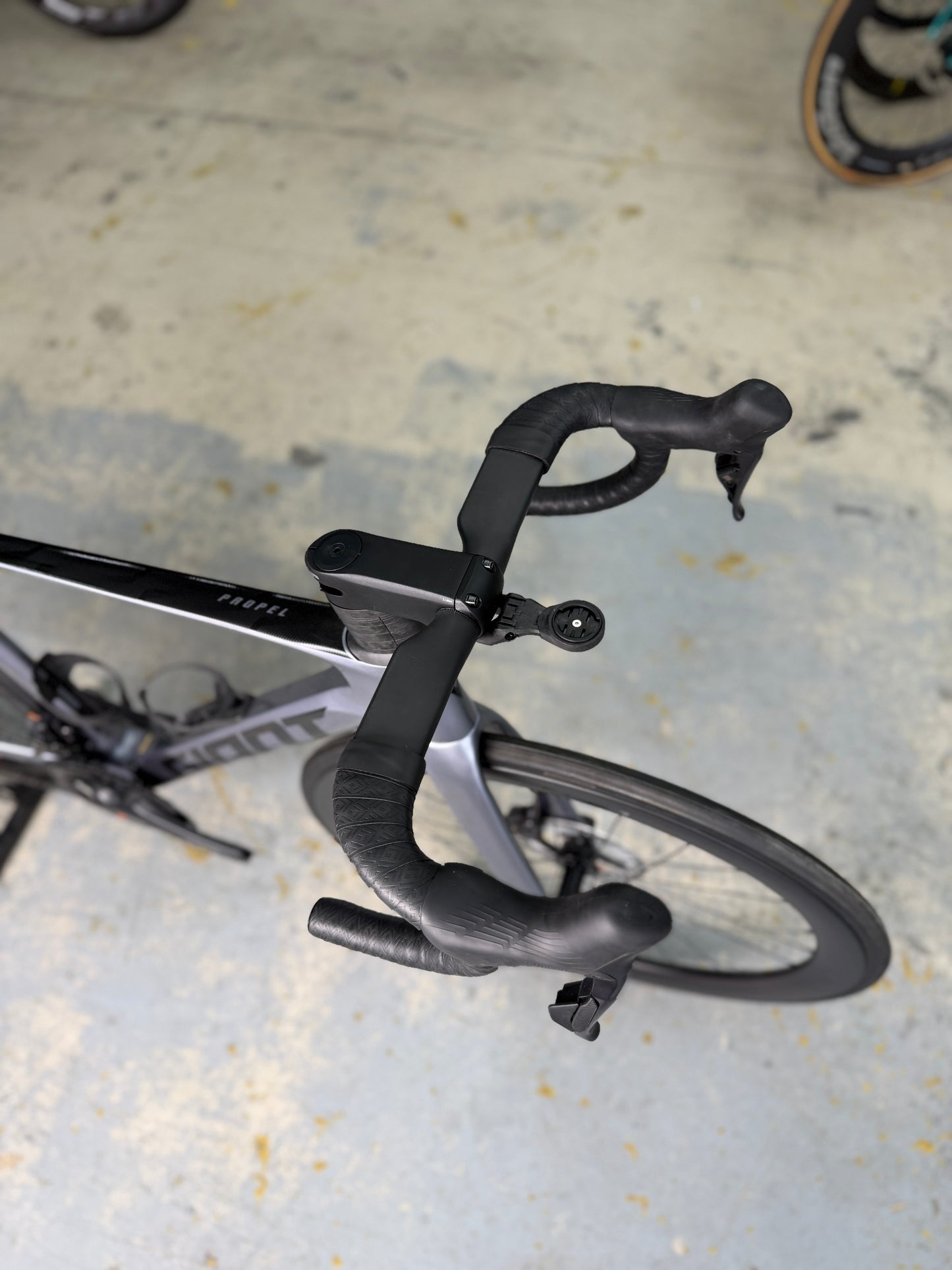 SHOWROOM Giant Propel Advanced Pro 0 Di2 Carbon Racefiets