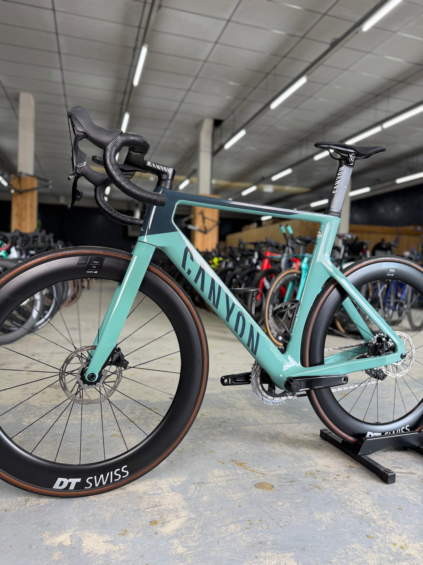 Canyon Aeroad CF SLX AXS Carbon Racefiets
