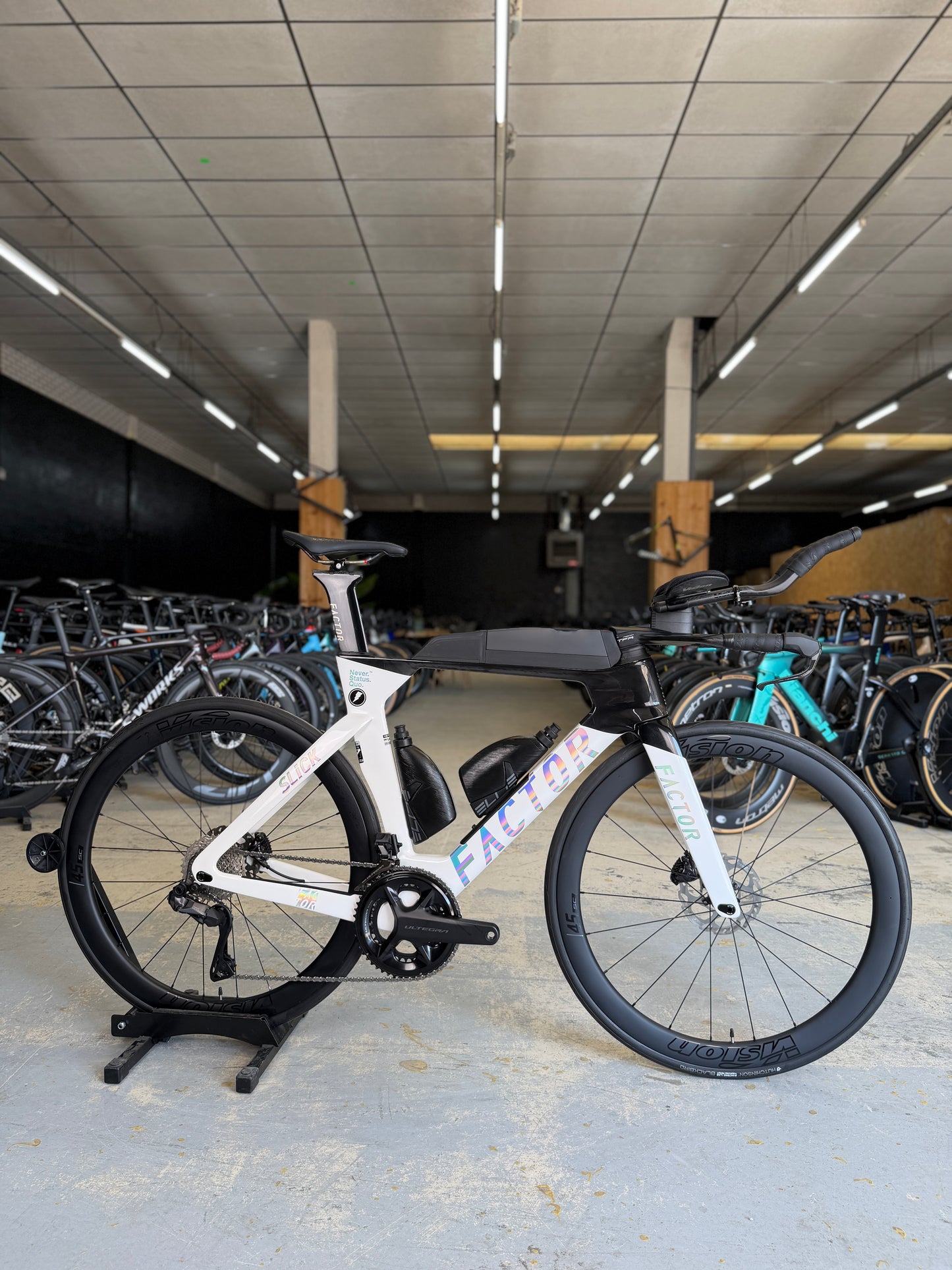 Demo Factor SLiCK Di2 Carbon TT