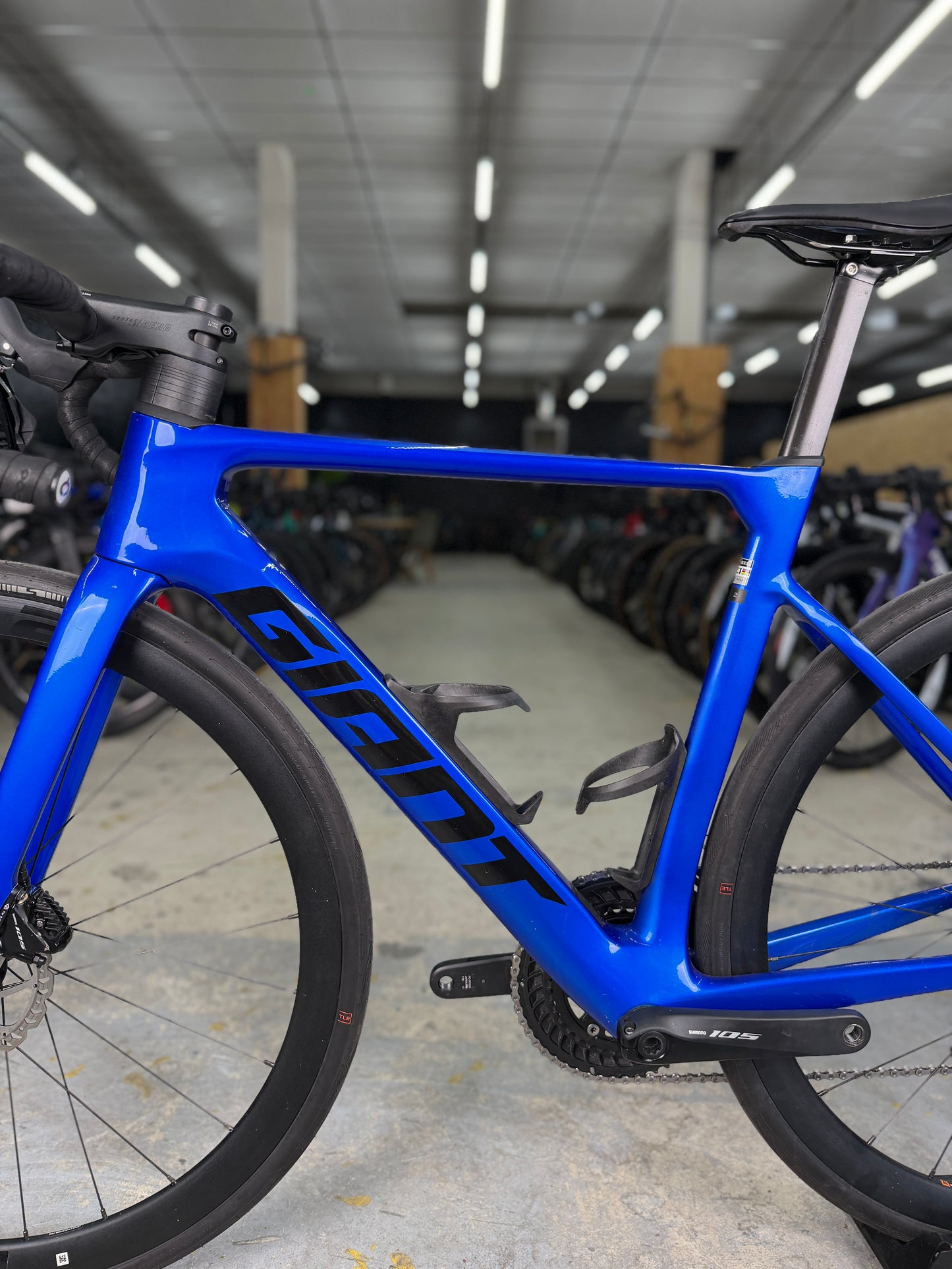 Giant Propel Advanced 2 Carbon Road Bike