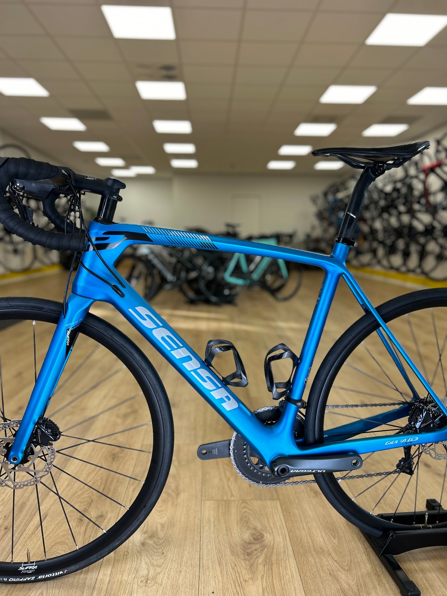 Sensa Giulia G3 Ultegra Carbon Racefiets