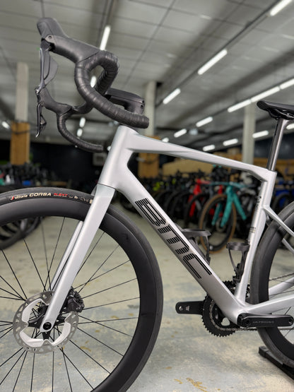 NIEUW BMC Roadmachine R01 Di2 Carbon Racefiets