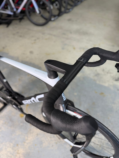 NEW BMC Teammachine R 01 AXS Carbon Road Bike