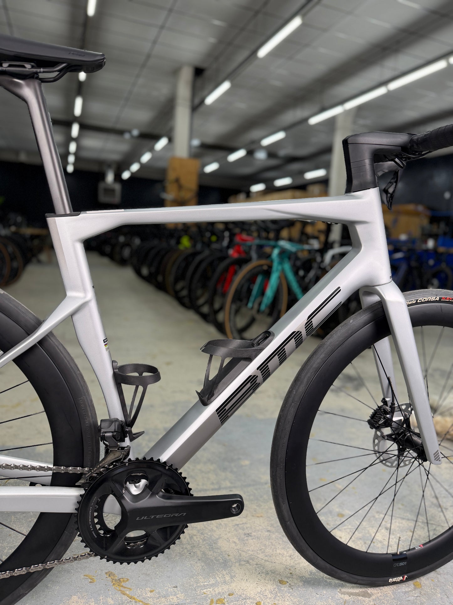 NIEUW BMC Roadmachine R01 Di2 Carbon Racefiets
