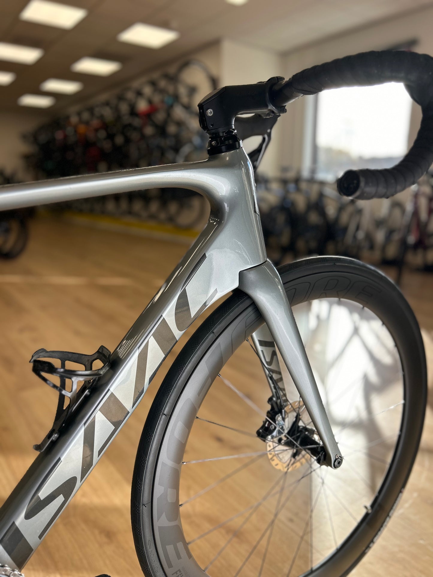 Isaac Meson Di2 Ultegra Carbon Racefiets