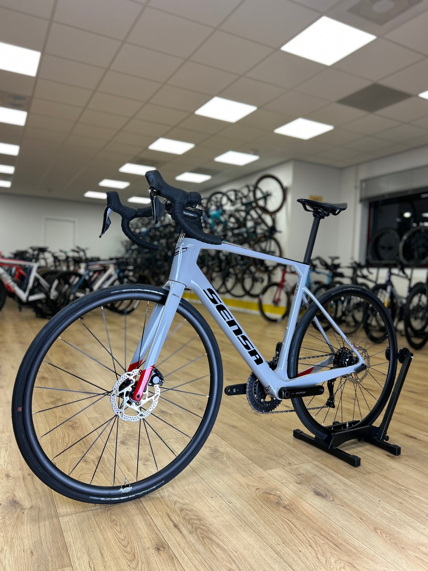 0km Showroom Model Sensa Giulia Di2 Carbon Racefiets
