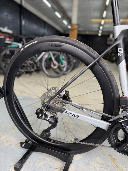 NIEUW Factor O2 Di2 Carbon Racefiets