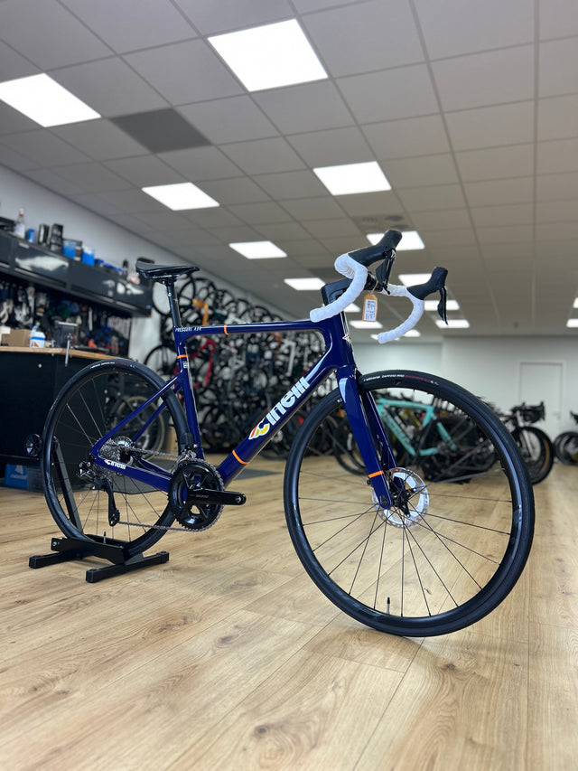 0km Showroom Model Cinelli Pressure Di2 Carbon Racefiets