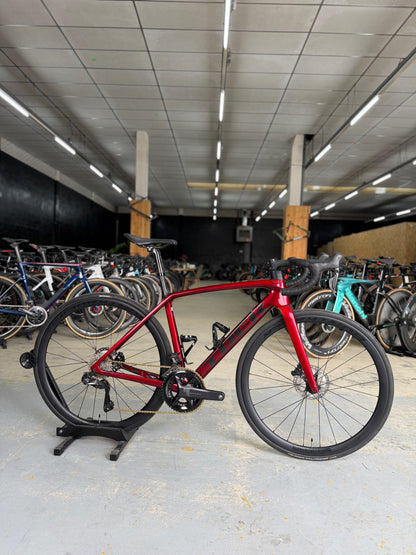 Trek Émonda SL6 Di2 Carbon Road Bike