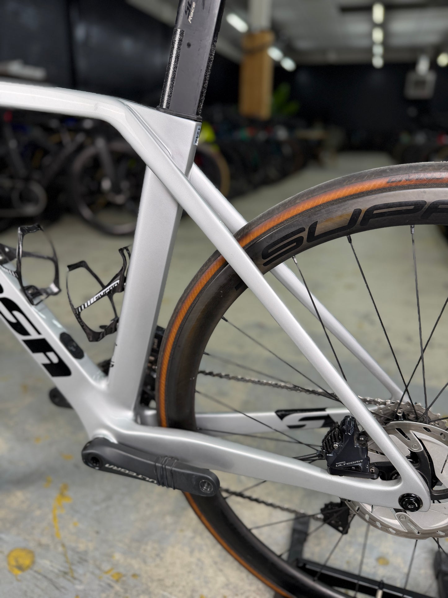 Sensa Giulia Evo Di2 Carbon Race Bike