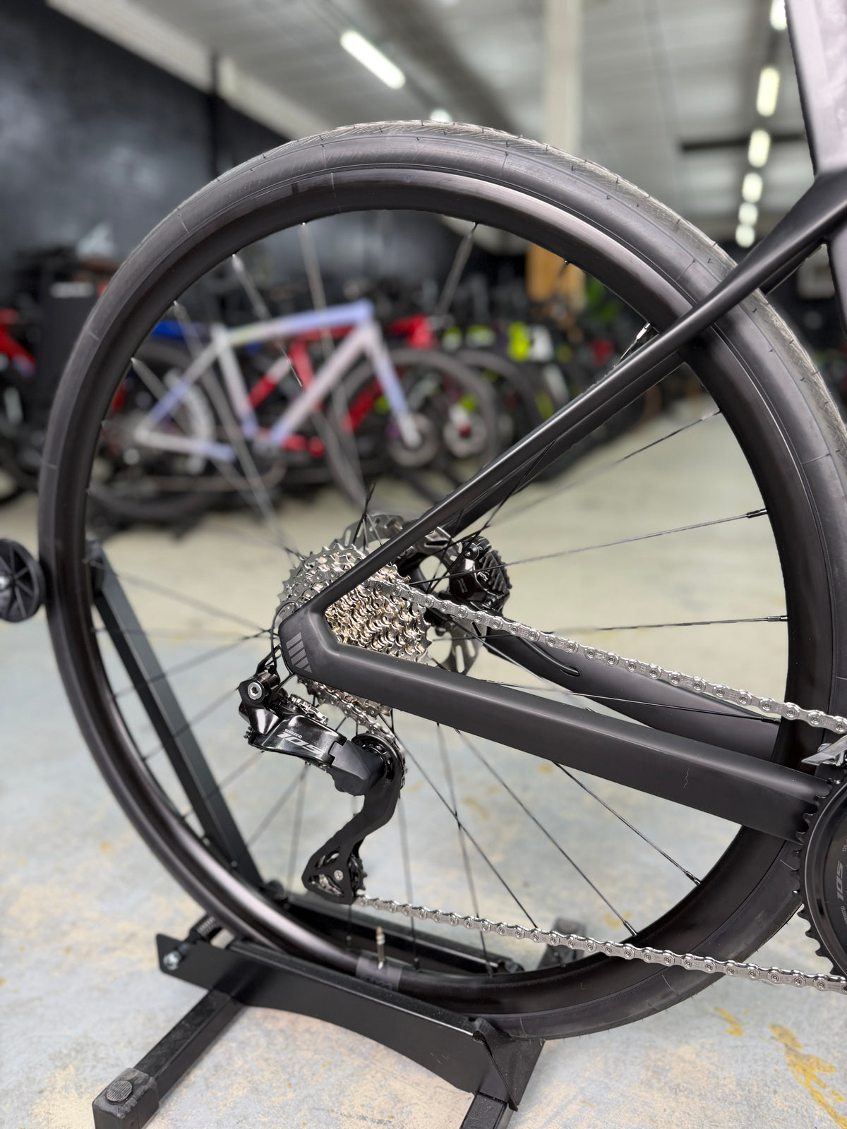 NIEUW BMC Roadmachine TWO Di2 Carbon Racefiets