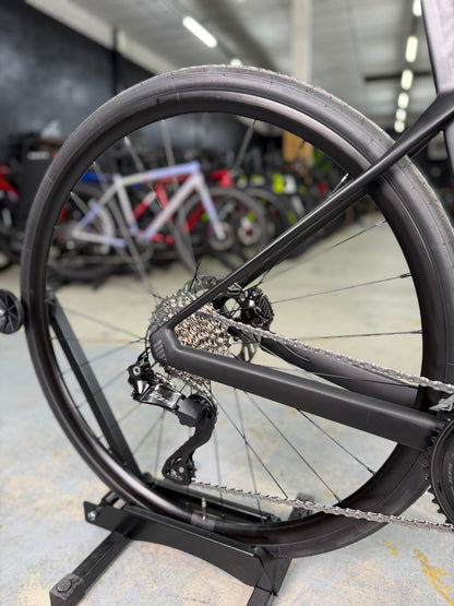 NIEUW BMC Roadmachine TWO Di2 Carbon Racefiets