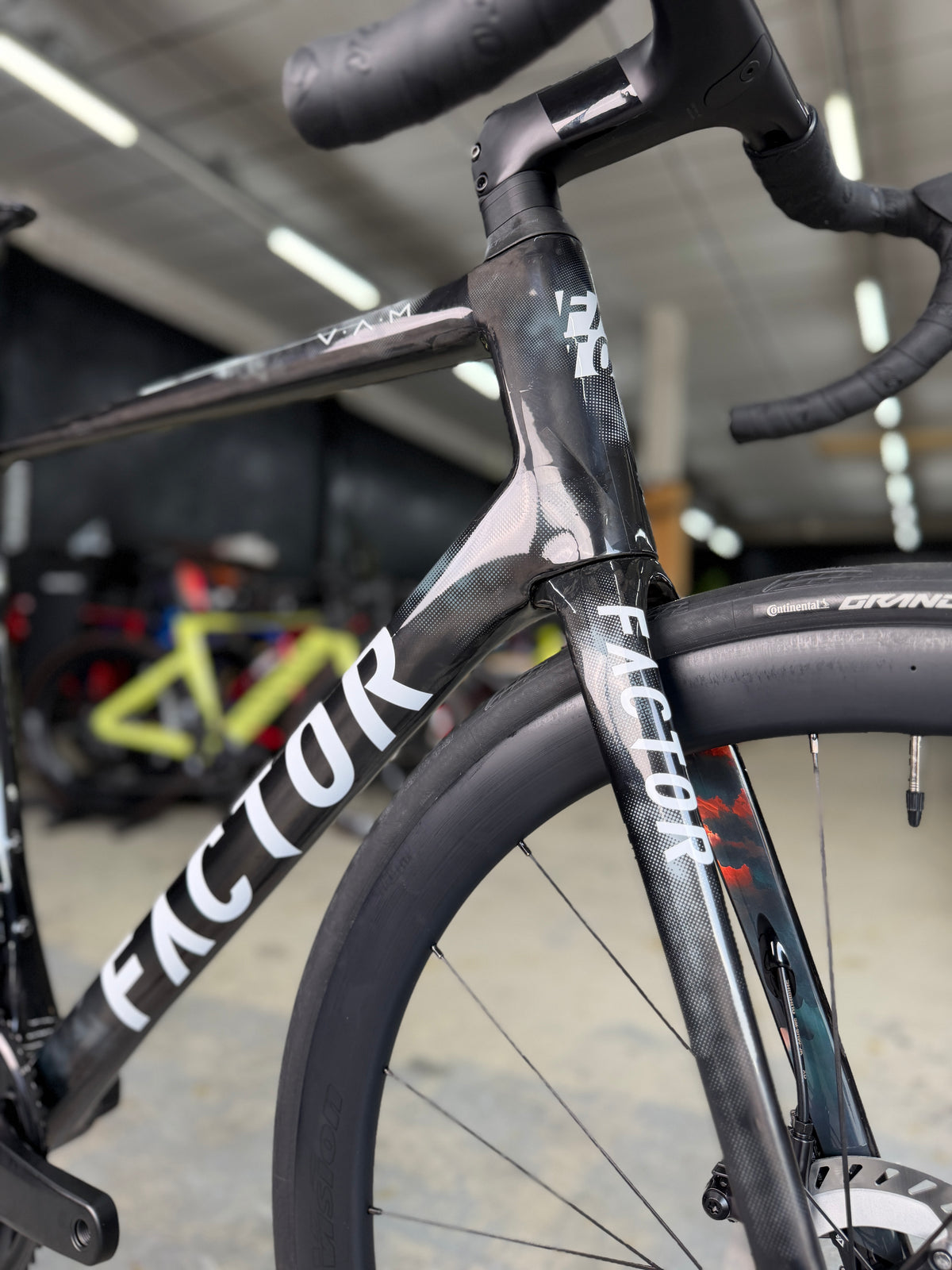 NIEUW Factor O2 VAM Di2 Carbon Racefiets