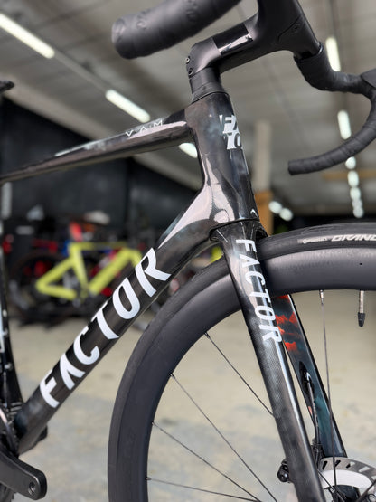 NIEUW Factor O2 VAM Di2 Carbon Racefiets