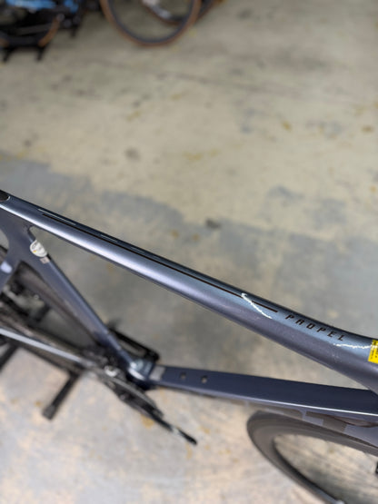 SHOWROOM Giant Propel Advanced 1 AXS Carbon Racefiets
