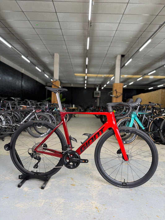 NIEUW Giant Propel Advanced 2 Carbon Racefiets