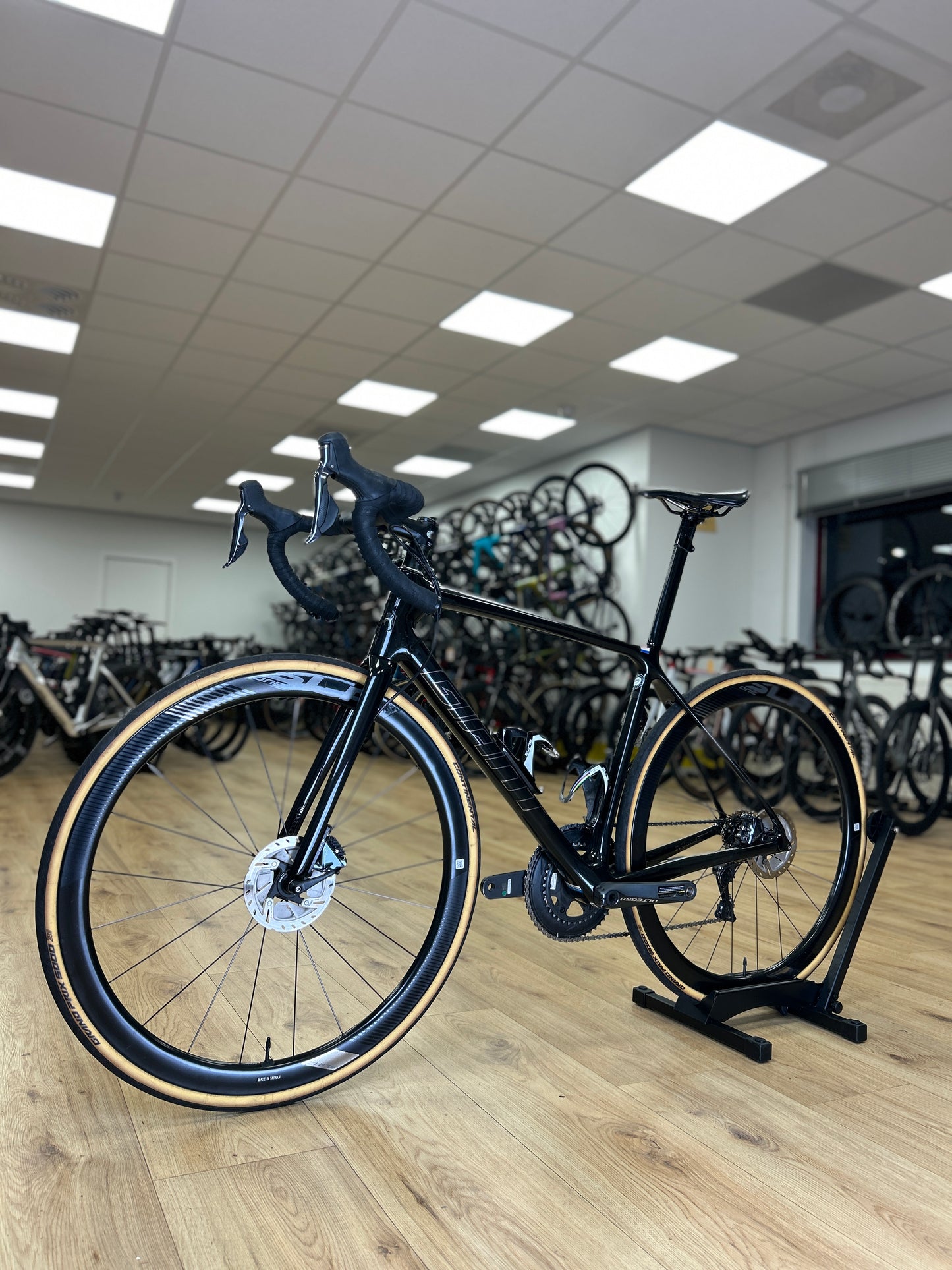 Giant TCR Advanced SL Di2 Carbon Road Bike