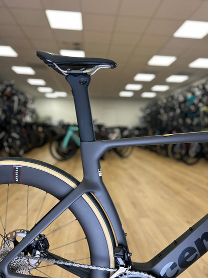 0km Showroom Model Cervélo S5 Di2 Carbon Racefiets