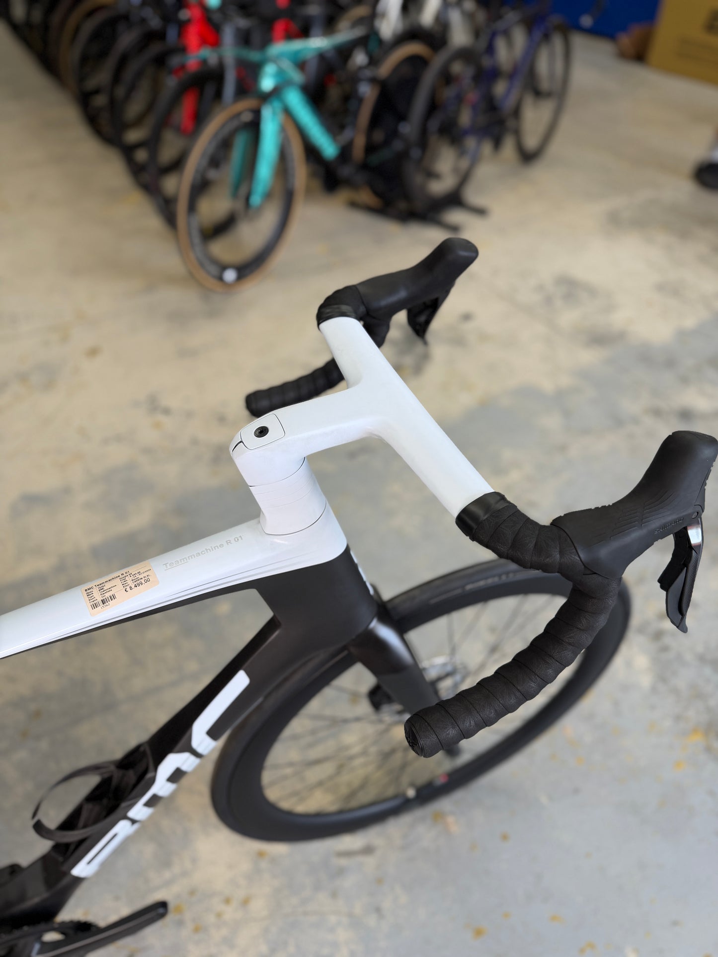 NIEUW BMC TeamMachine R01 LTD Di2 Carbon Racefiets