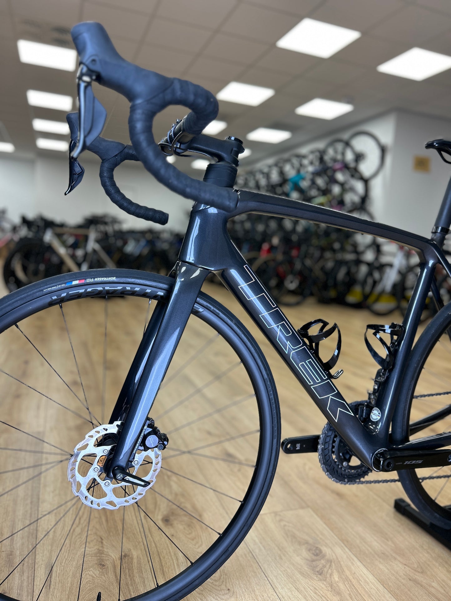Trek Emonda SL6 Di2 Carbon Road Bike