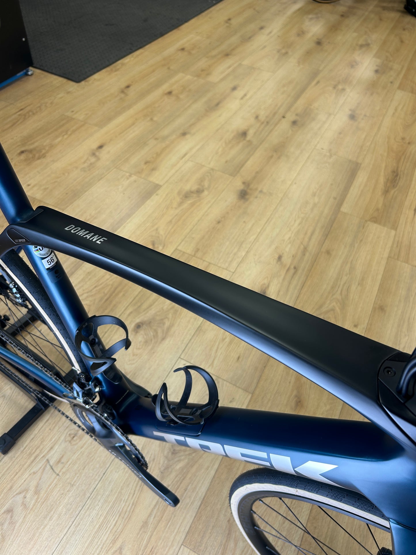 Trek Domane SL6 Disc Carbon Road Bike