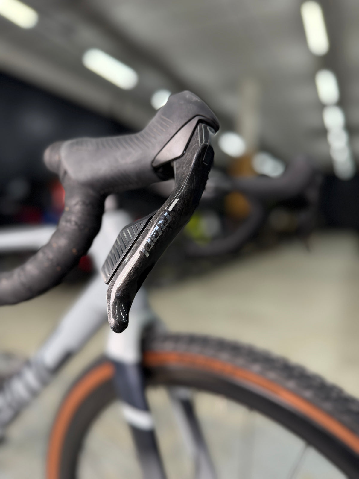 BMC Kaius 01 ONE SRAM RED eTap Gravel Fiets