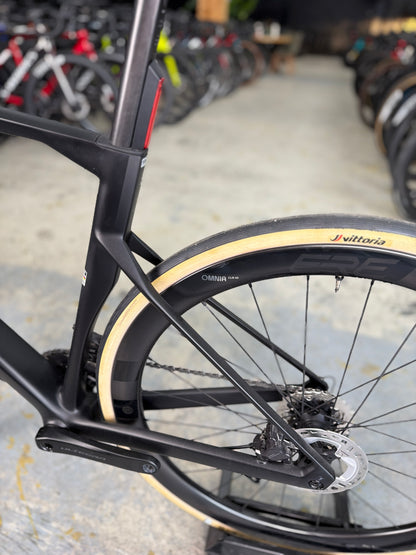 NIEUW BMC Roadmachine Di2 Carbon Racefiets