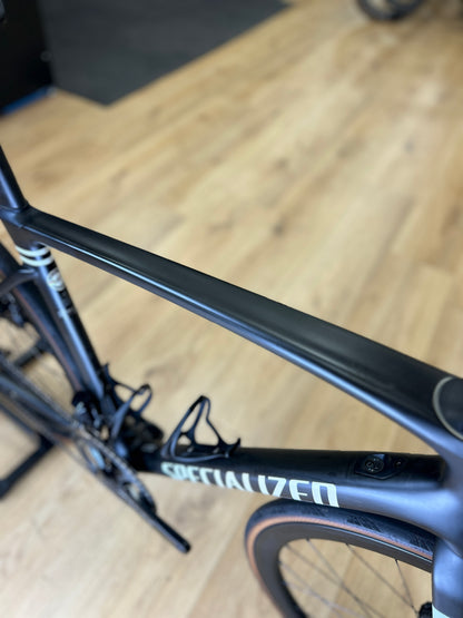 Specialized Roubaix Expert Di2 Carbon Road Bike