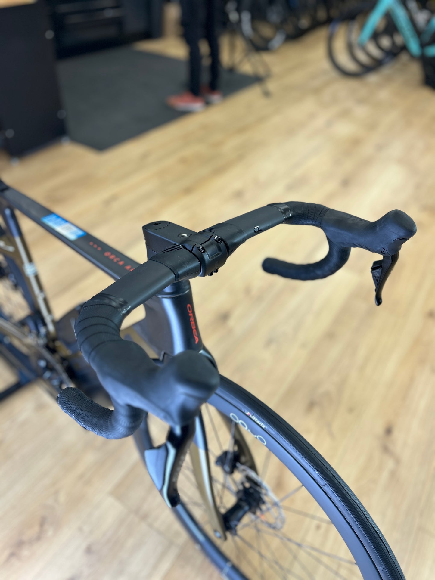 0km Showroom Model Orbea Orca Aero M30iLTD Di2 Carbon Racefiets