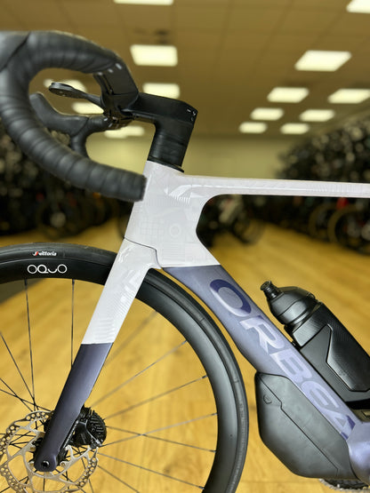 0km Showroom Model Orbea Orca Aero M30iLTD Di2 Carbon Racefiets