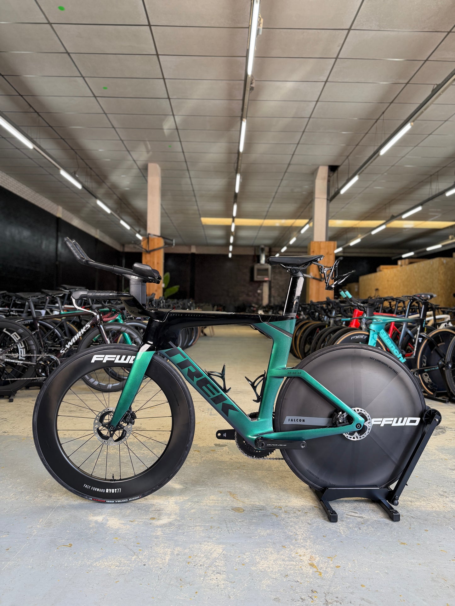 500km Trek Speed Concept SLR9 Dura Ace Di2 Carbon TT