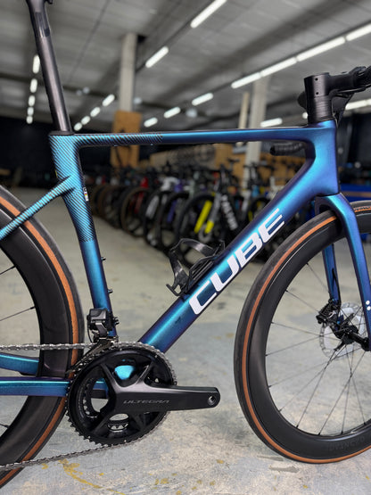 Cube Attain C:62 SLT Di2 Carbon Racefiets