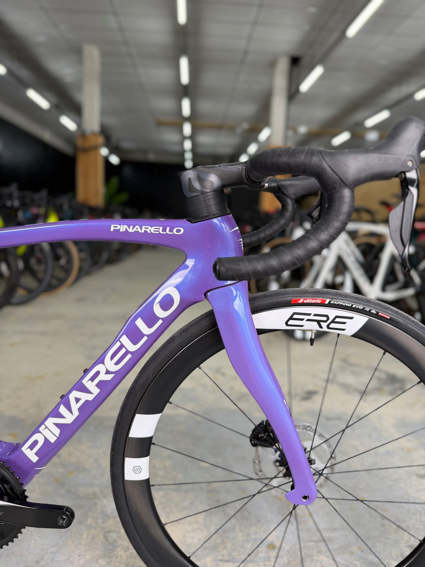 DEMO Pinarello F5 Di2 Carbon Road Bike