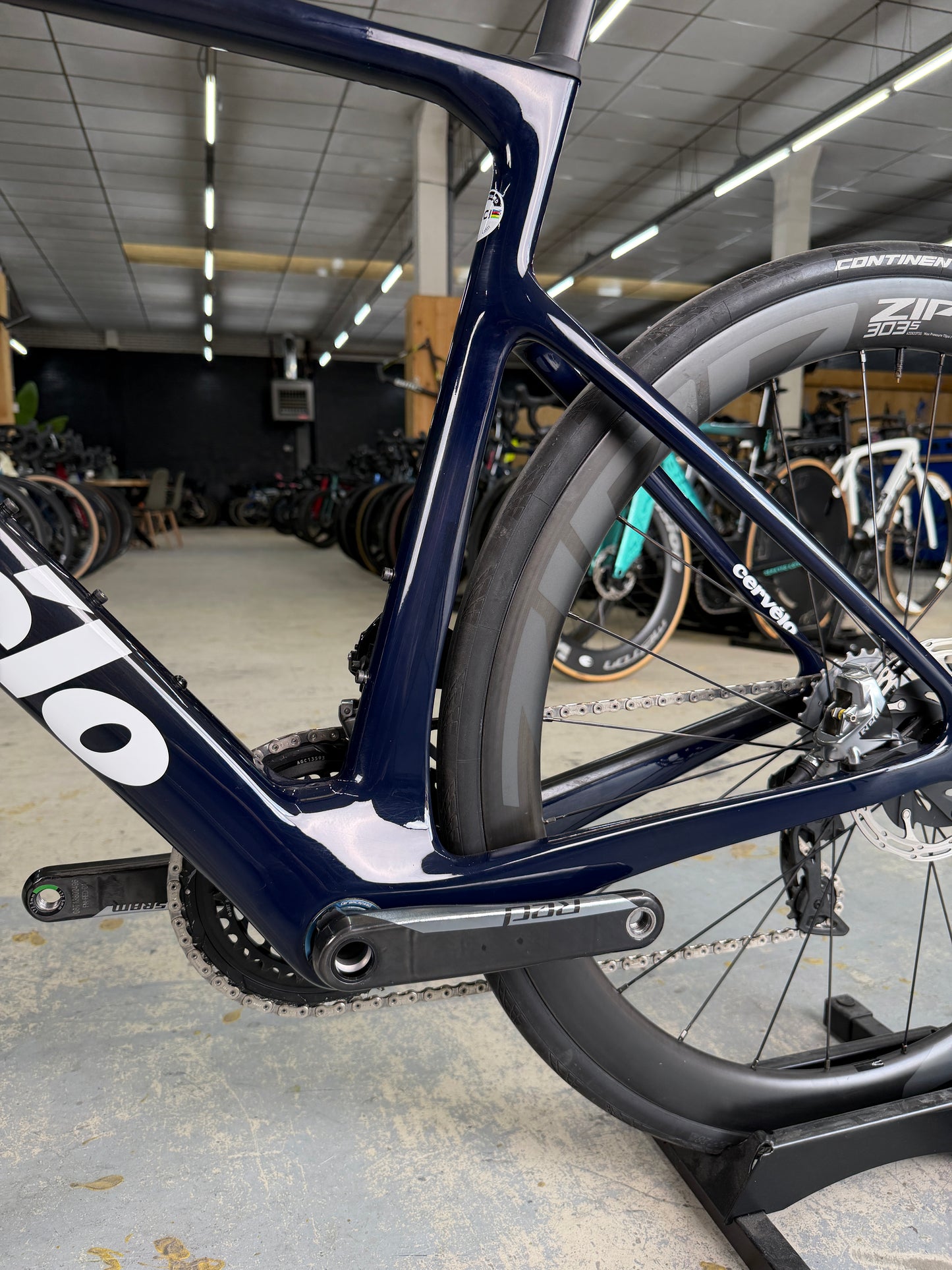 Cervélo Caledonia-5 Red eTap Carbon Racefiets