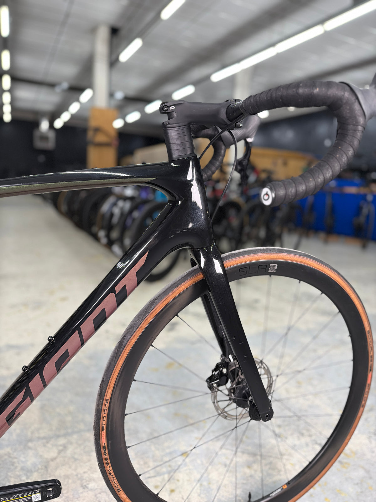 Giant Defy Advanced AXS Carbon Racefiets