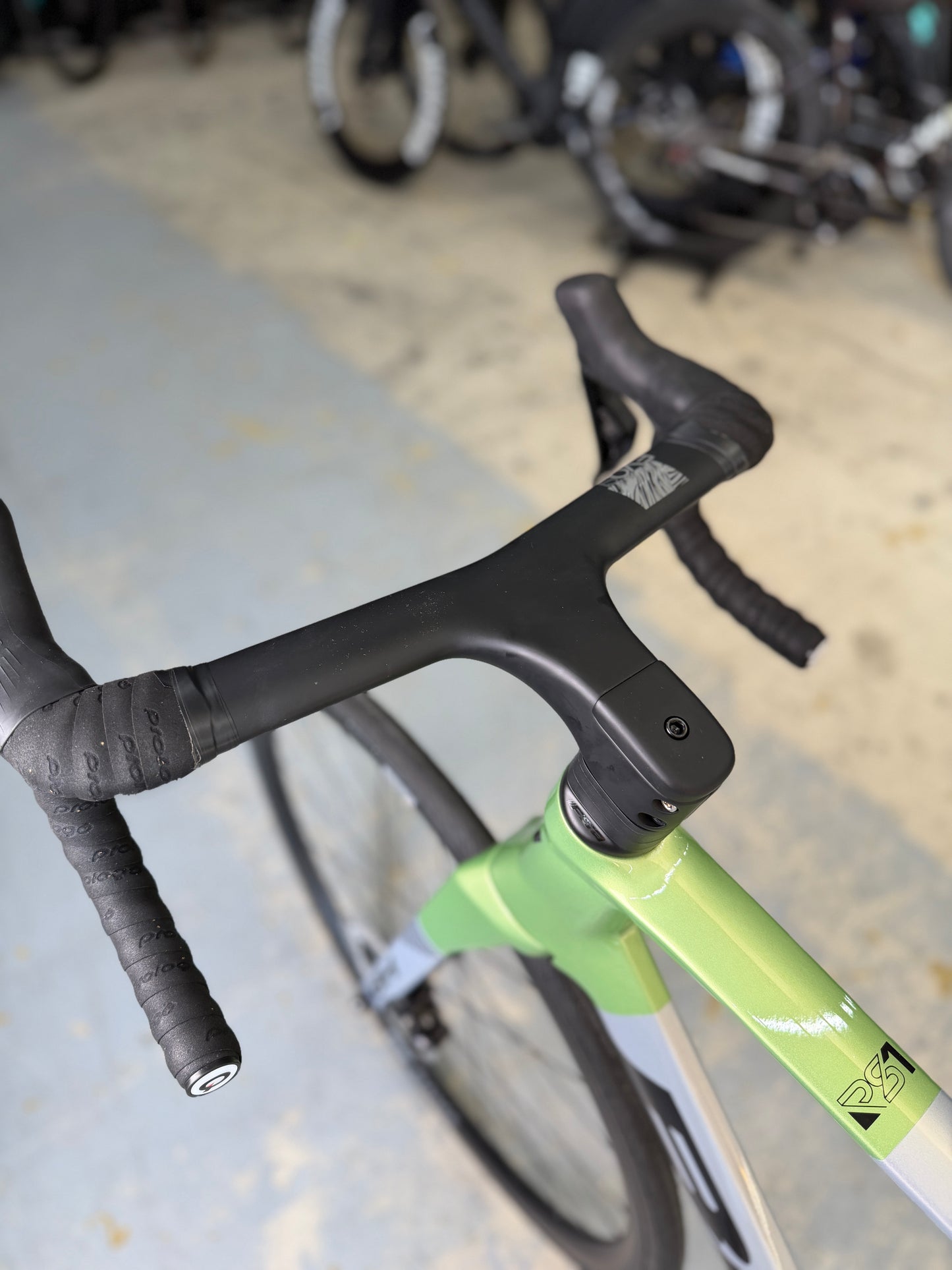 NIEUW BH RS1 Di2 Carbon Racefiets