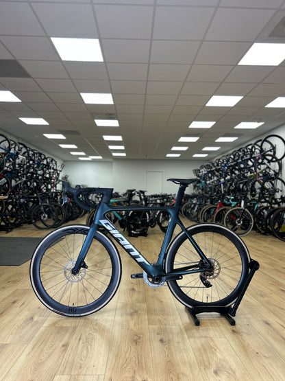 Giant Propel Advanced 1 AXS Carbon Road Bike