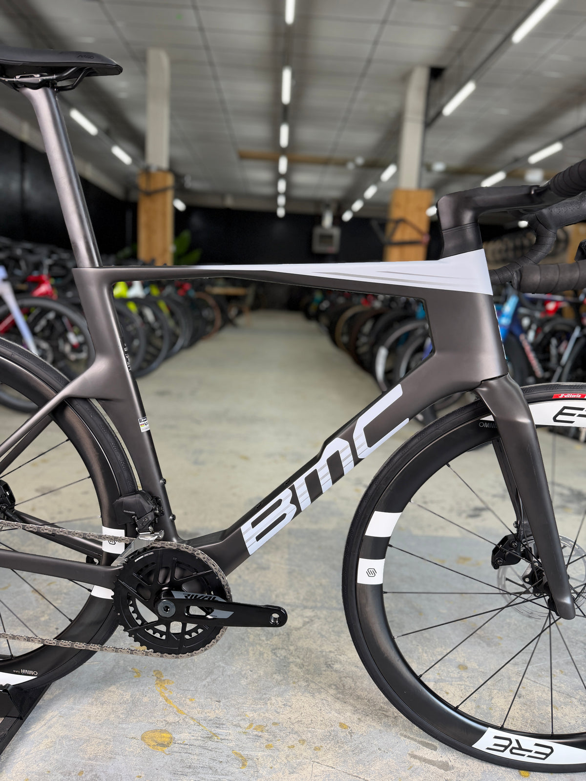 NEW BMC Teammachine R 01 AXS Carbon Road Bike