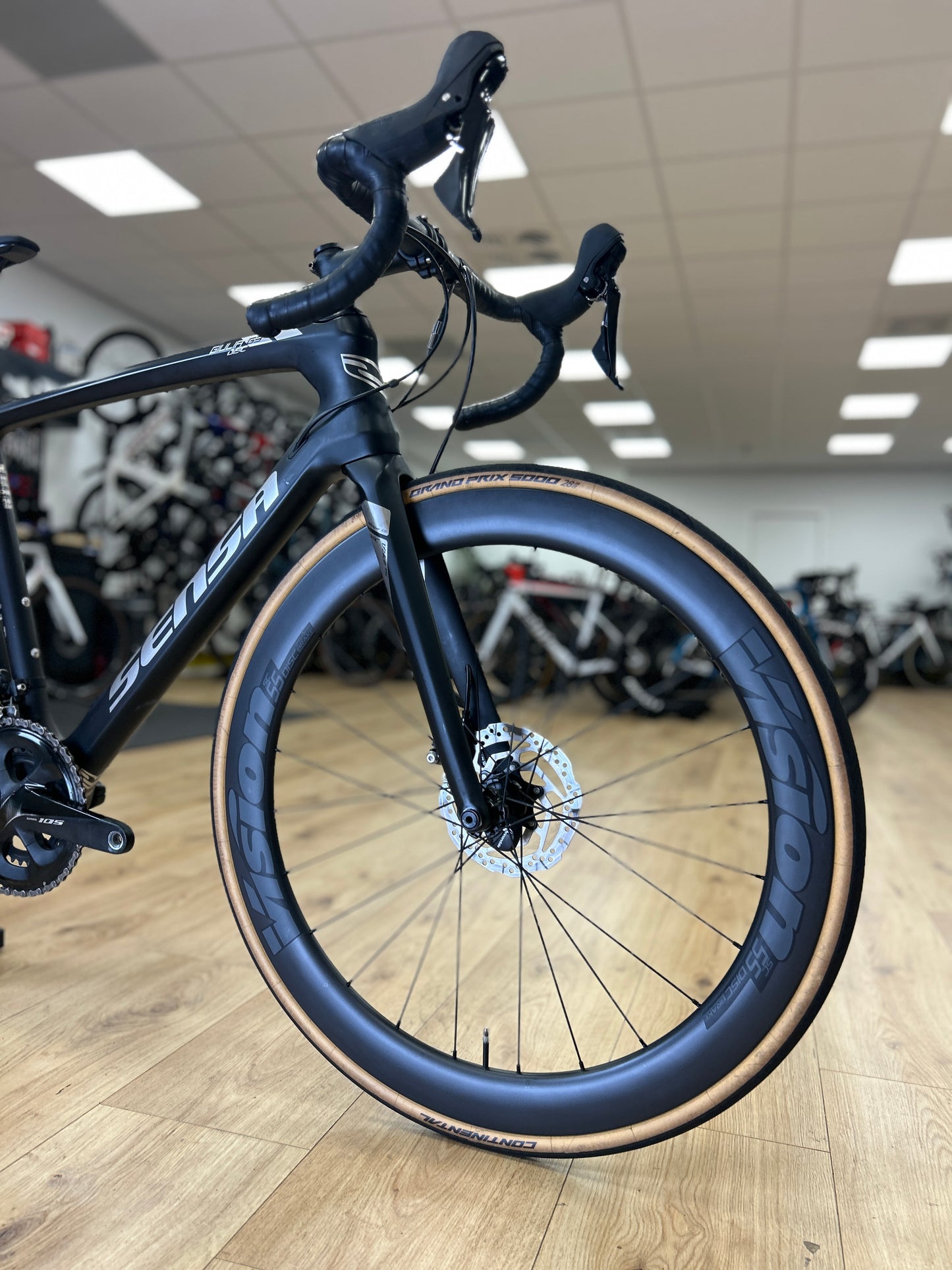 Sensa Giulia Carbon Racefiets