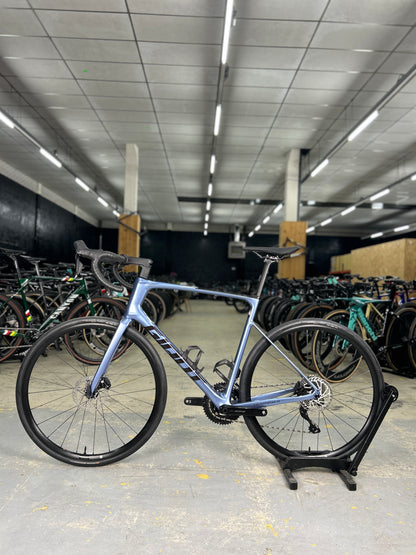 NEW Giant Defy Advanced Di2 Carbon Road Bike
