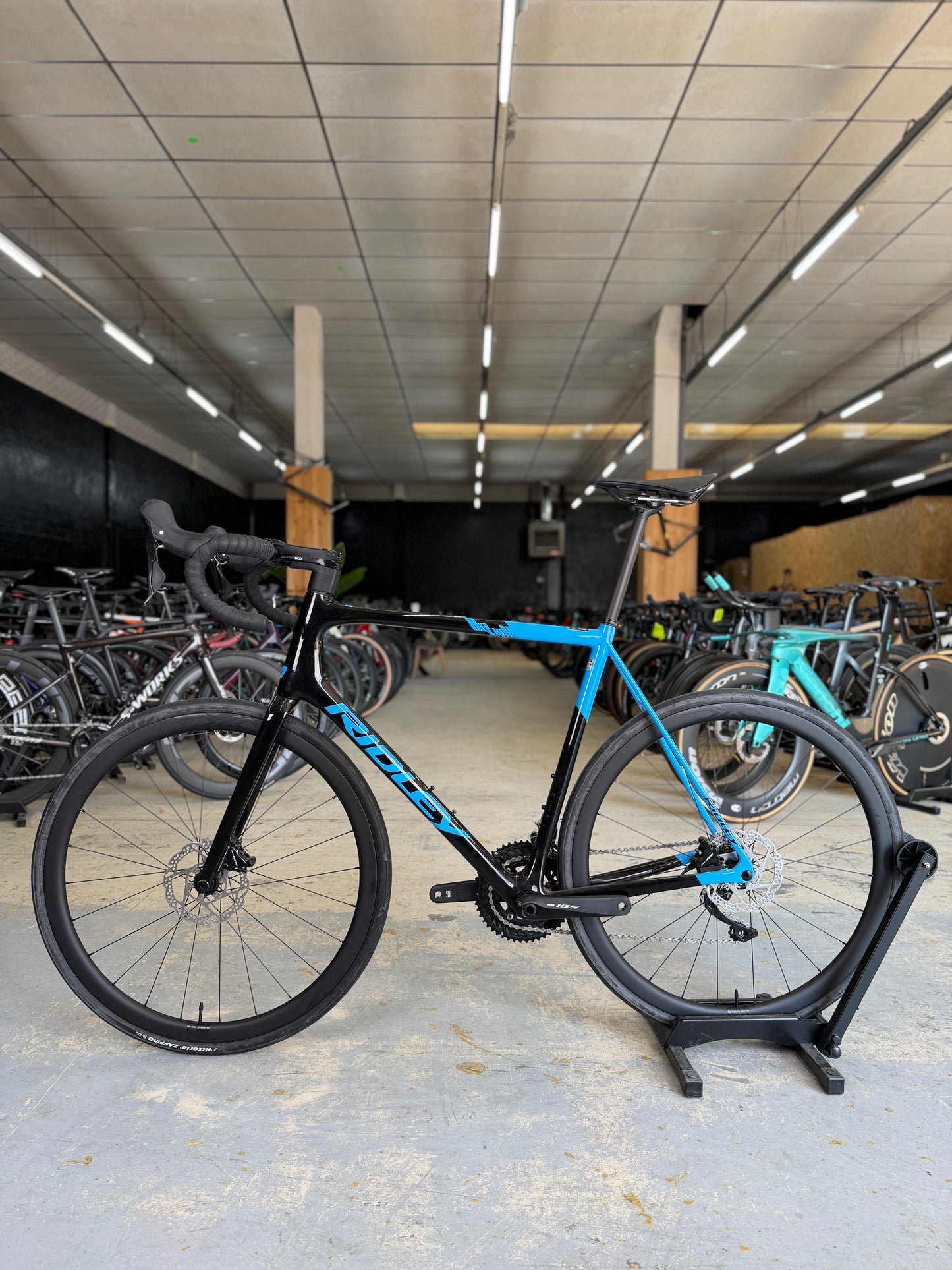NIEUW Ridley Helium Carbon Racefiets