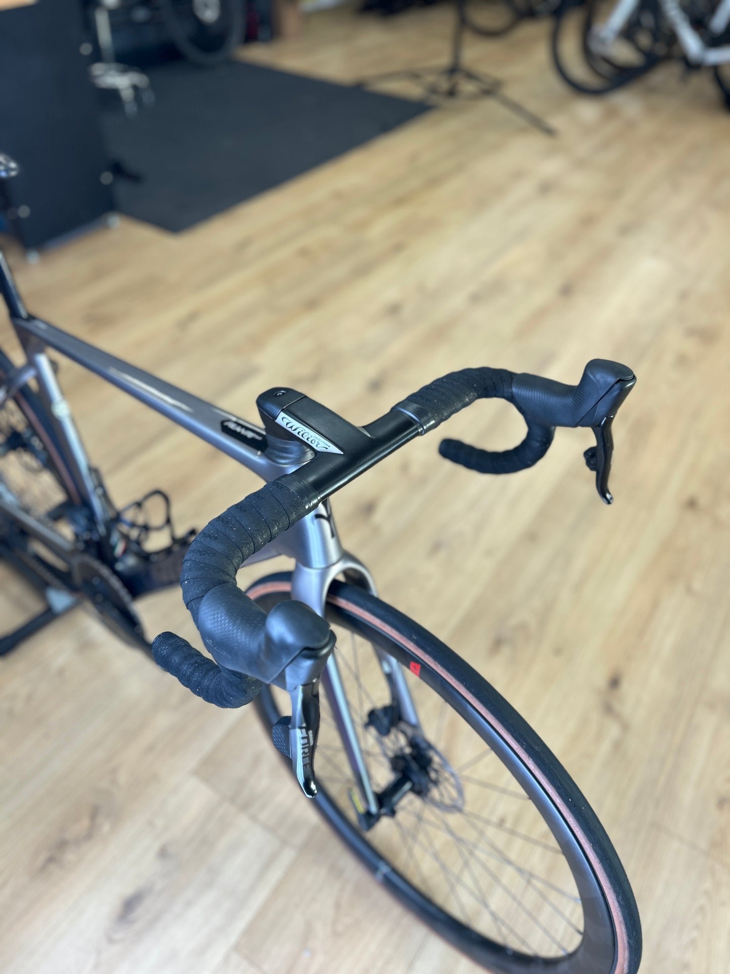 Wilier Filante SLR AXS Carbon Racefiets