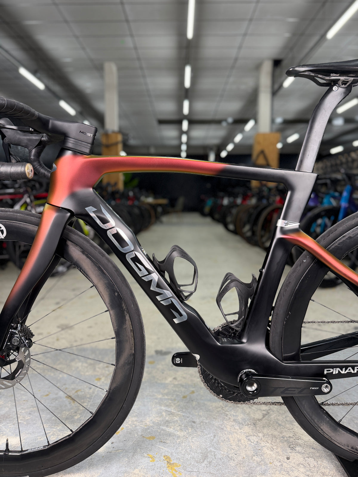 Pinarello Dogma F Dura Ace Di2 Carbon Racefiets