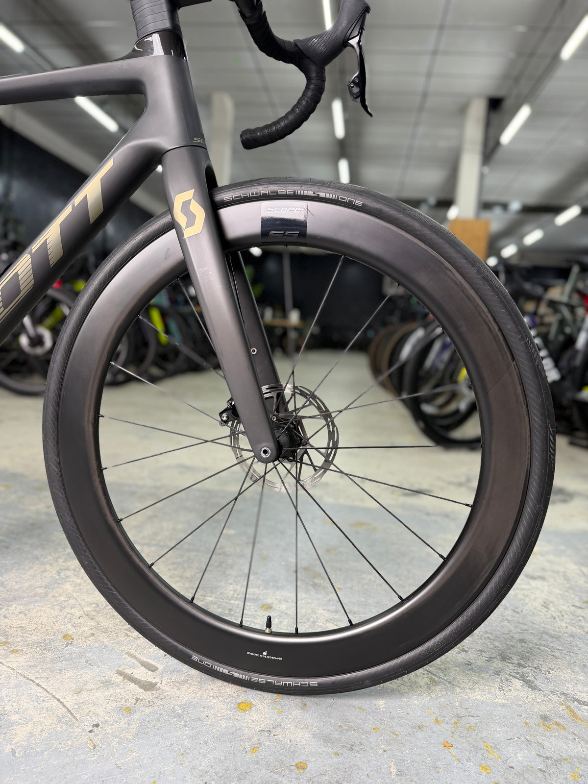 Scott Addict AXS Carbon Road Bike