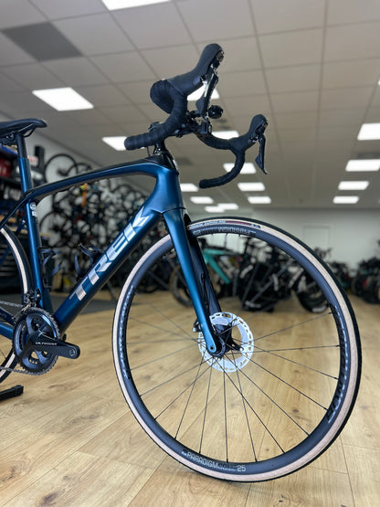 Trek Domane SL6 Disc Carbon Road Bike